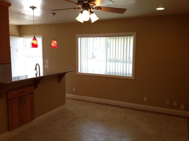 2166 Montgomery Ave Unit 2166-E