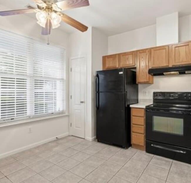 Photo - 682 Windbrook Cir