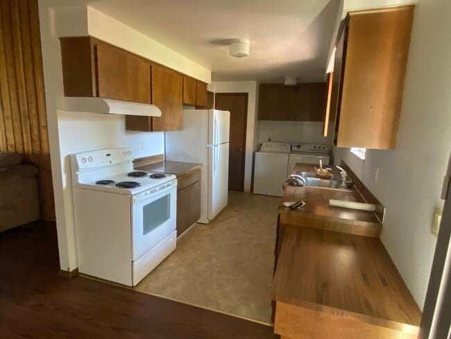 Photo - 2 bed 1 bath in Hamilton