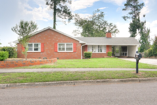 Building Photo - 822 W Woodlawn Ave Rental