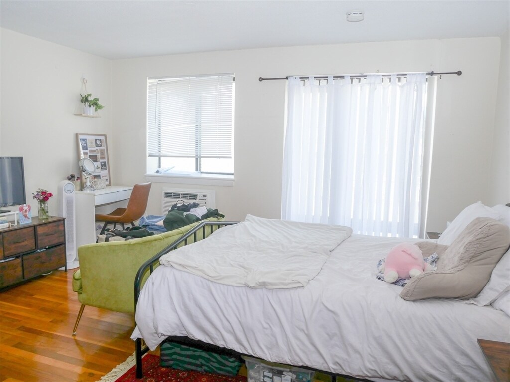 Photo - 1039 Commonwealth Ave Unit 33