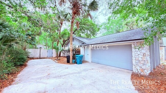 Building Photo - 909 Gazell Trail