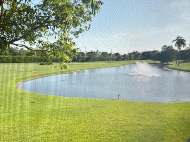 Building Photo - 9820 S Hollybrook Lake Dr Unit 202 Rental