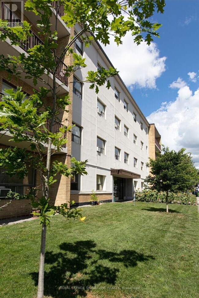 Photo - 990 Avenue Rd Unité 107