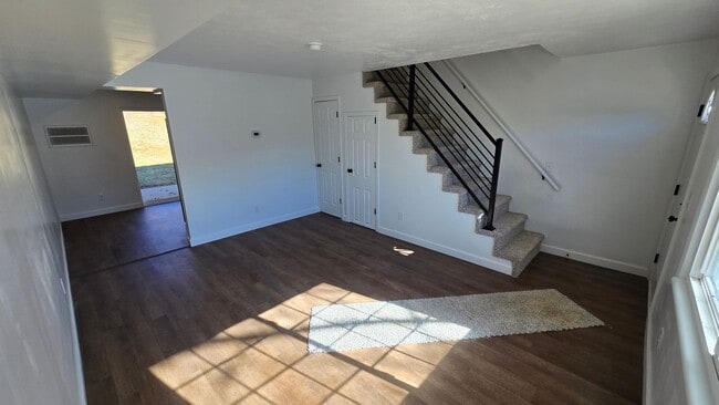 Photo - 454 N Central Ave