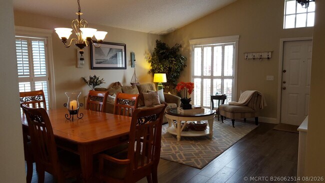 67 Kingfisher Way