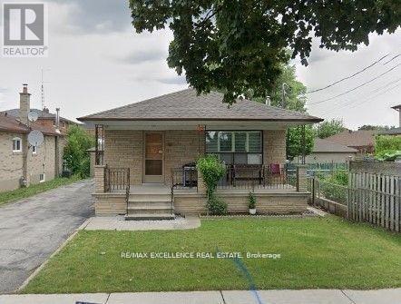 Photo - 25 Garratt Blvd