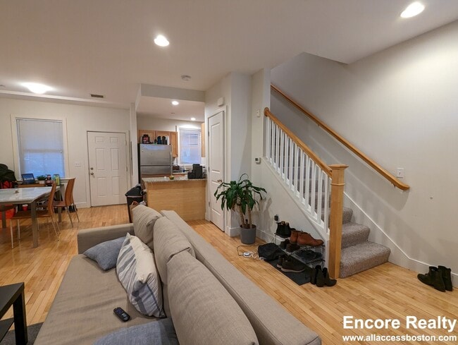 Photo - 110 Second St. Unit 112 Unit 112