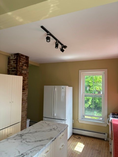 278 E Main St Unit 2