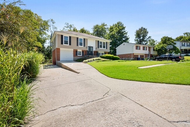 Photo - 9212 Foxtail Ct