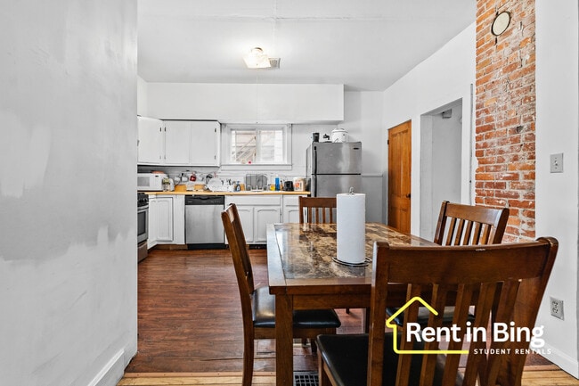 Photo - 40 Seminary Ave