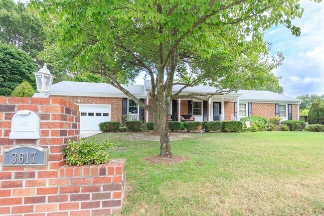 Photo - 3617 Hermitage Dr