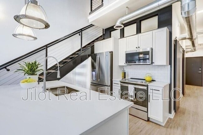 Photo - 260 18th St NW Unit #10219