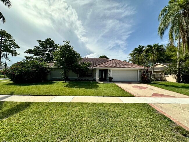 Photo - 13965 Aster Ave Casa