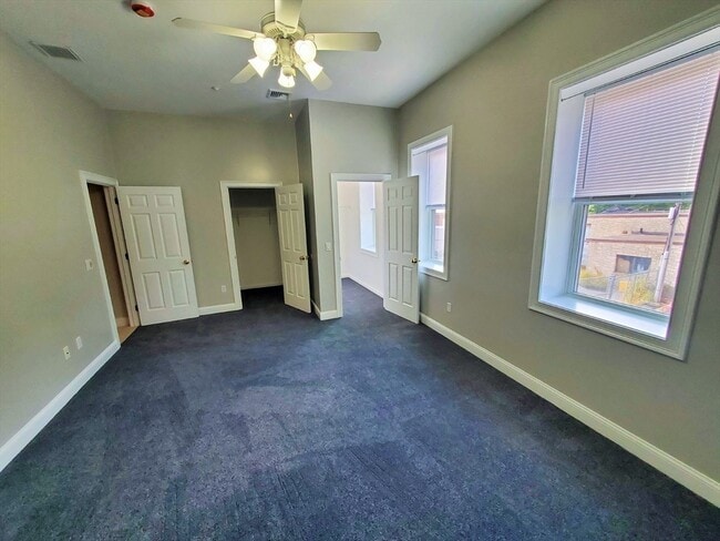 Photo - 37 Central Square Unidad 37B