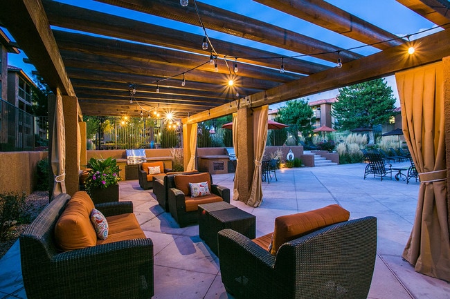 Outdoor Lounge