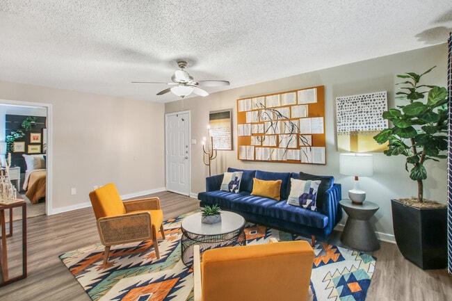 Lockhart Apartment Homes