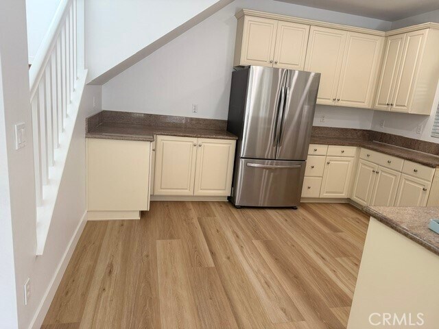 Photo - 165 E Wilson St