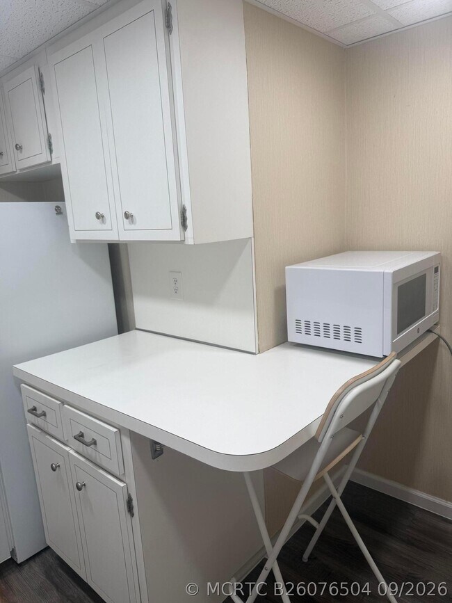 Photo - 2151 NE 68th St Unit 225