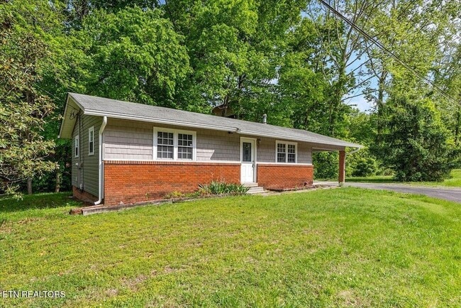 Photo - 1004 Murphy Rd