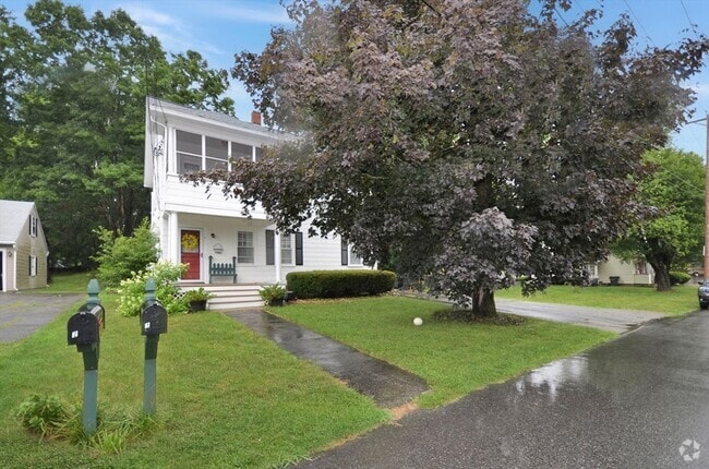 Building Photo - 7 Prospect St Unit 2 Rental