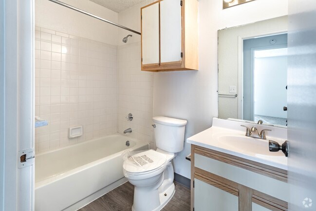 1 BR, 1 BA - Standard - 750 SF