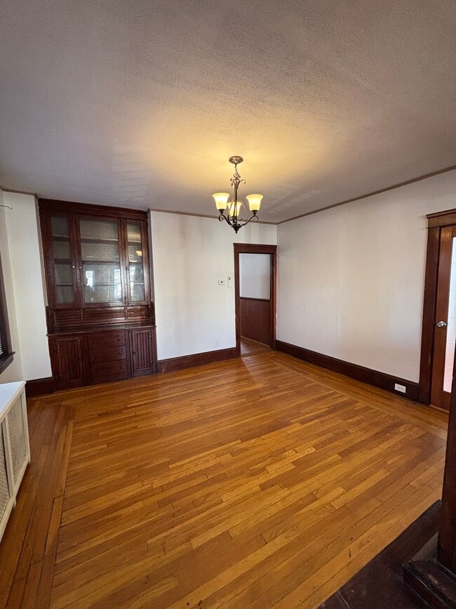 Photo - 580 Admiral St Unidad First Floor