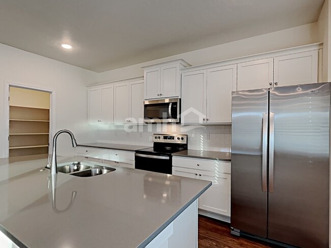 Photo - 9499 W Chino St