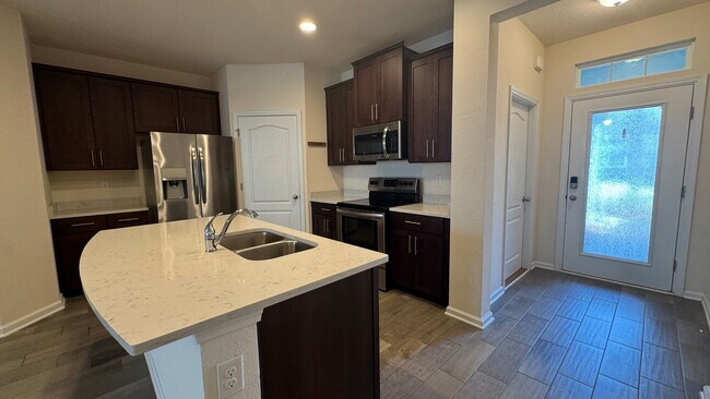 Photo - 2/2.5 Townhome in Prestwick – Garage & Screened Patio