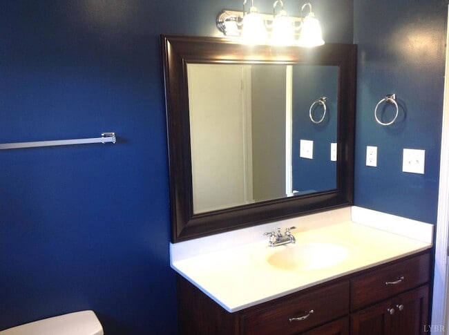 Photo - 1044 Ardmore Cir