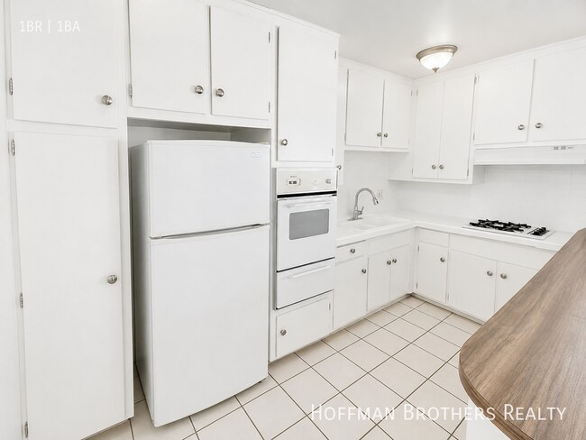 3718 Mentone Ave Unidad 9