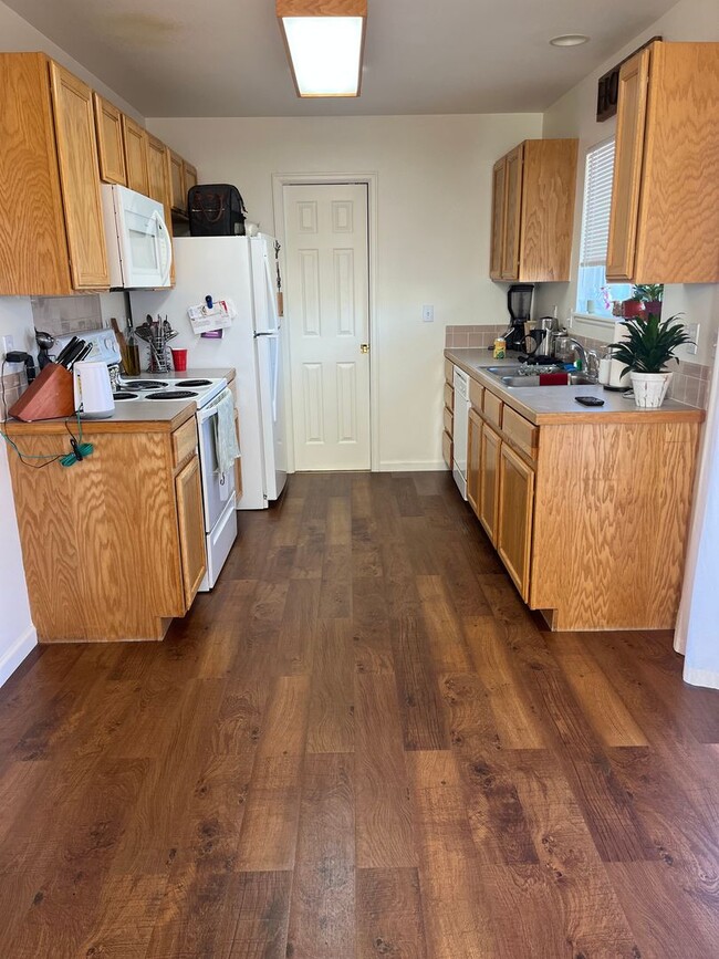 Photo - Bright & Inviting Wellington Townhome