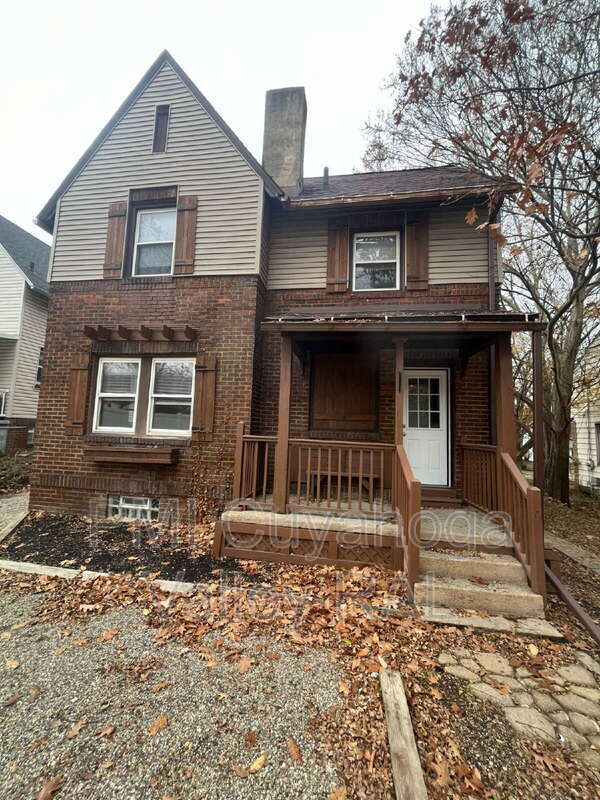 Photo - 555 Brittain Rd