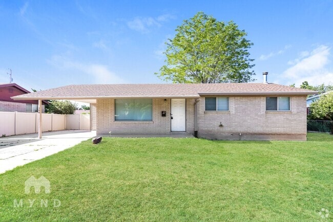 Building Photo - 180 Millerberg Dr Rental