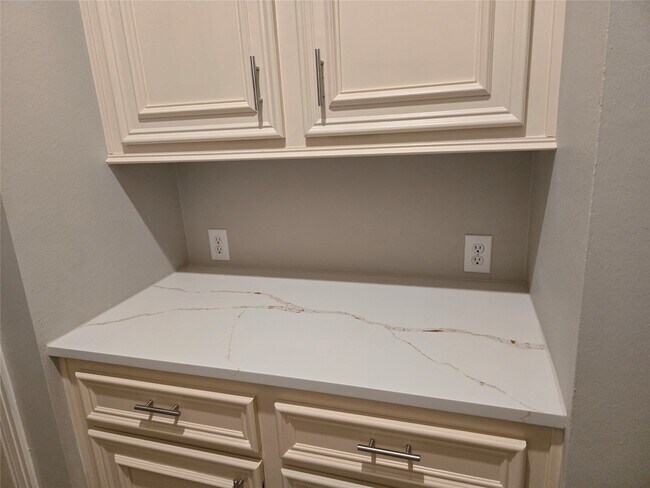 Photo - 3910 Champion Creek Ln