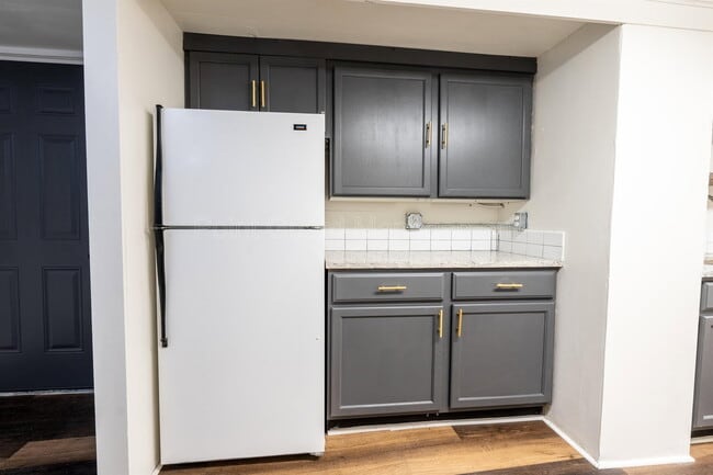 Photo - 3700 E 16th St N Unidad 2