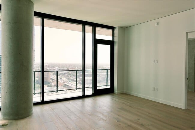 Photo - 610 Davis St Unit 2708