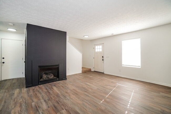 Photo - 520 Wyndham Ridge Dr