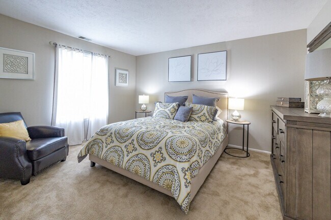 2 Bedroom Bedroom Floorplan at Williamsburg on Lake Mishawaka - Williamsburg Mishawaka