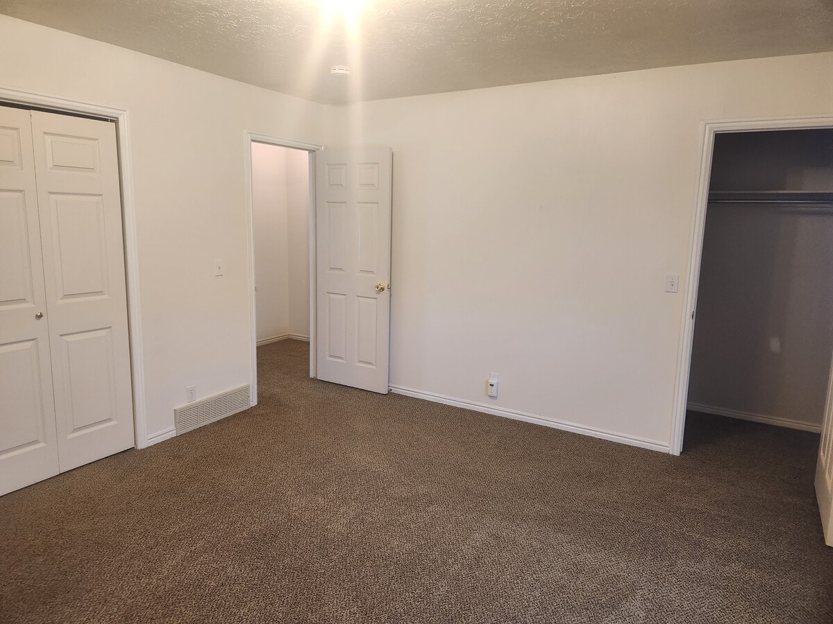 Photo - 743 Sioux Dr Unit 743 sioux drive