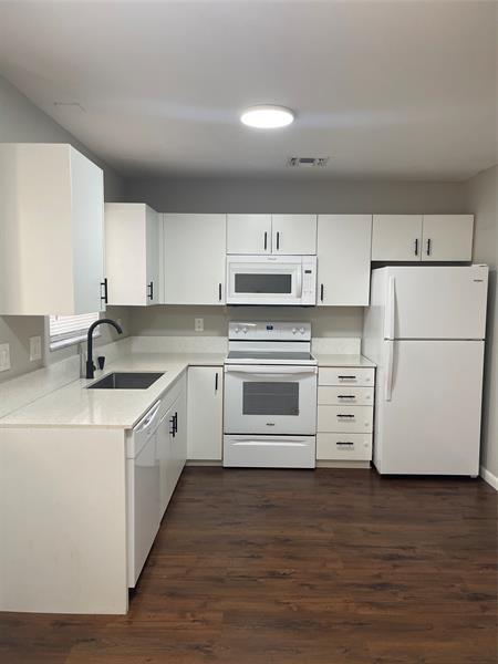 Photo - 2017 Oleander Blvd