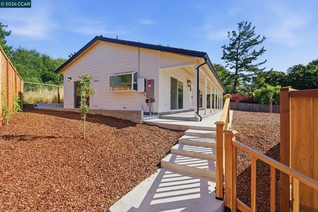 Building Photo - 3196 Rohrer Dr