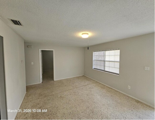 Photo - Beautiful and cozy 2/1 apartment available now!