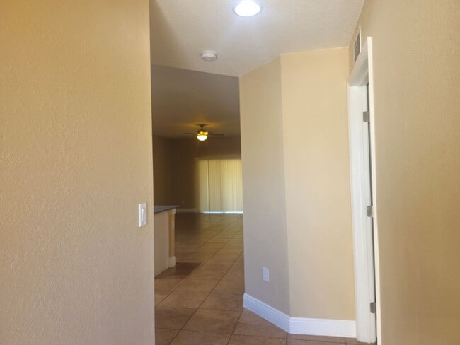 Photo - 3 Bedroom 2 Bath 1 Car Garage Duplex In a ...