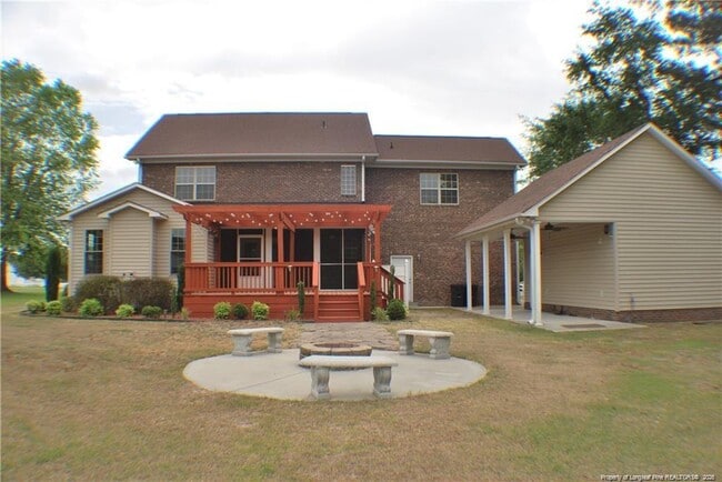 Photo - 845 Log Cabin Dr