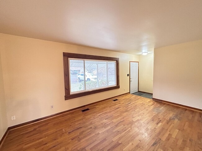 Photo - 3820 Jerree St