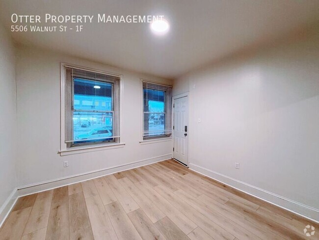 Building Photo - Cozy 1BR/1BA Retreat on Walnut Street – Yo... Unit 1F Rental