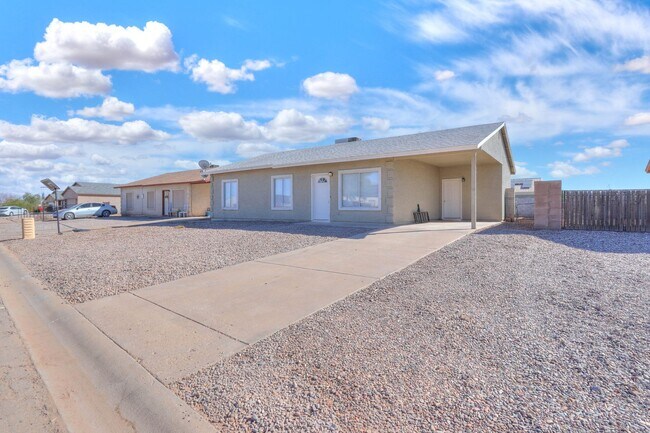 9399 W Tinajas Dr