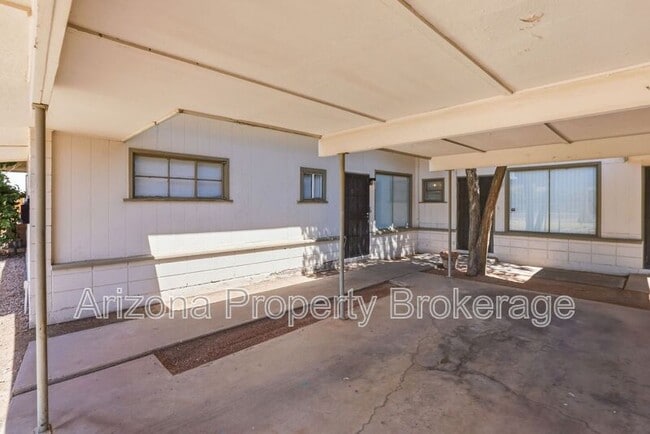 Photo - 450 W 6th St Unit A