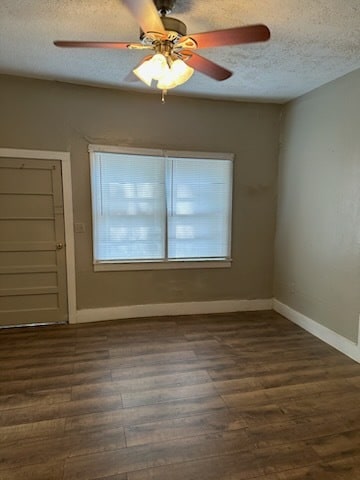 Photo - 3156 Given Ave